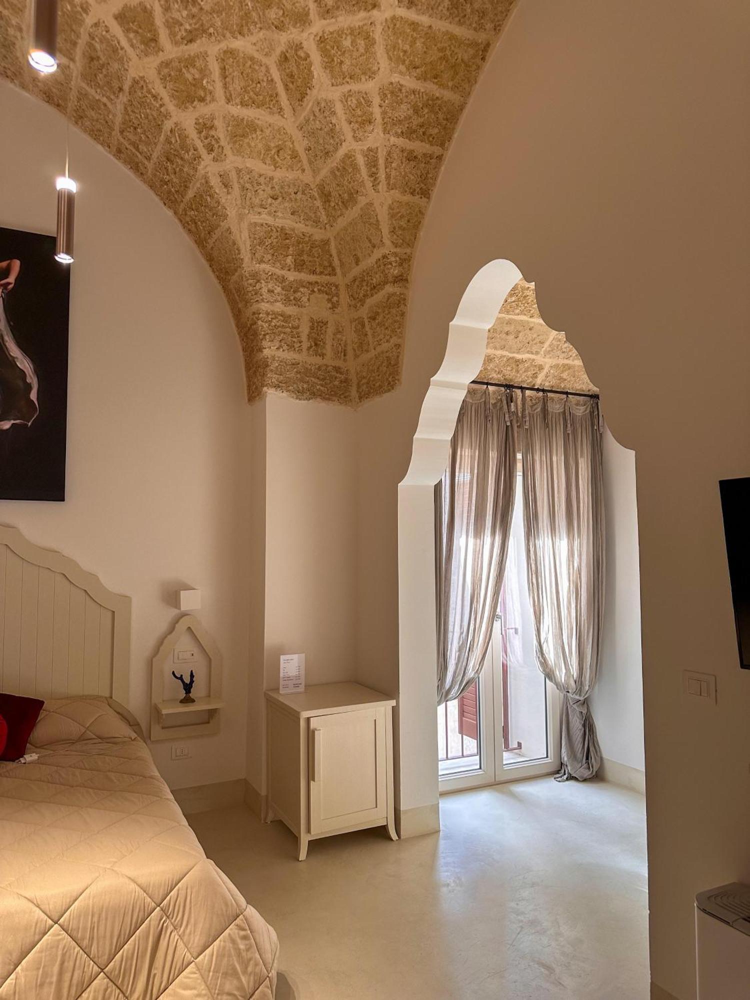 Palazzo Alma Luxury Rooms 카사라노 외부 사진