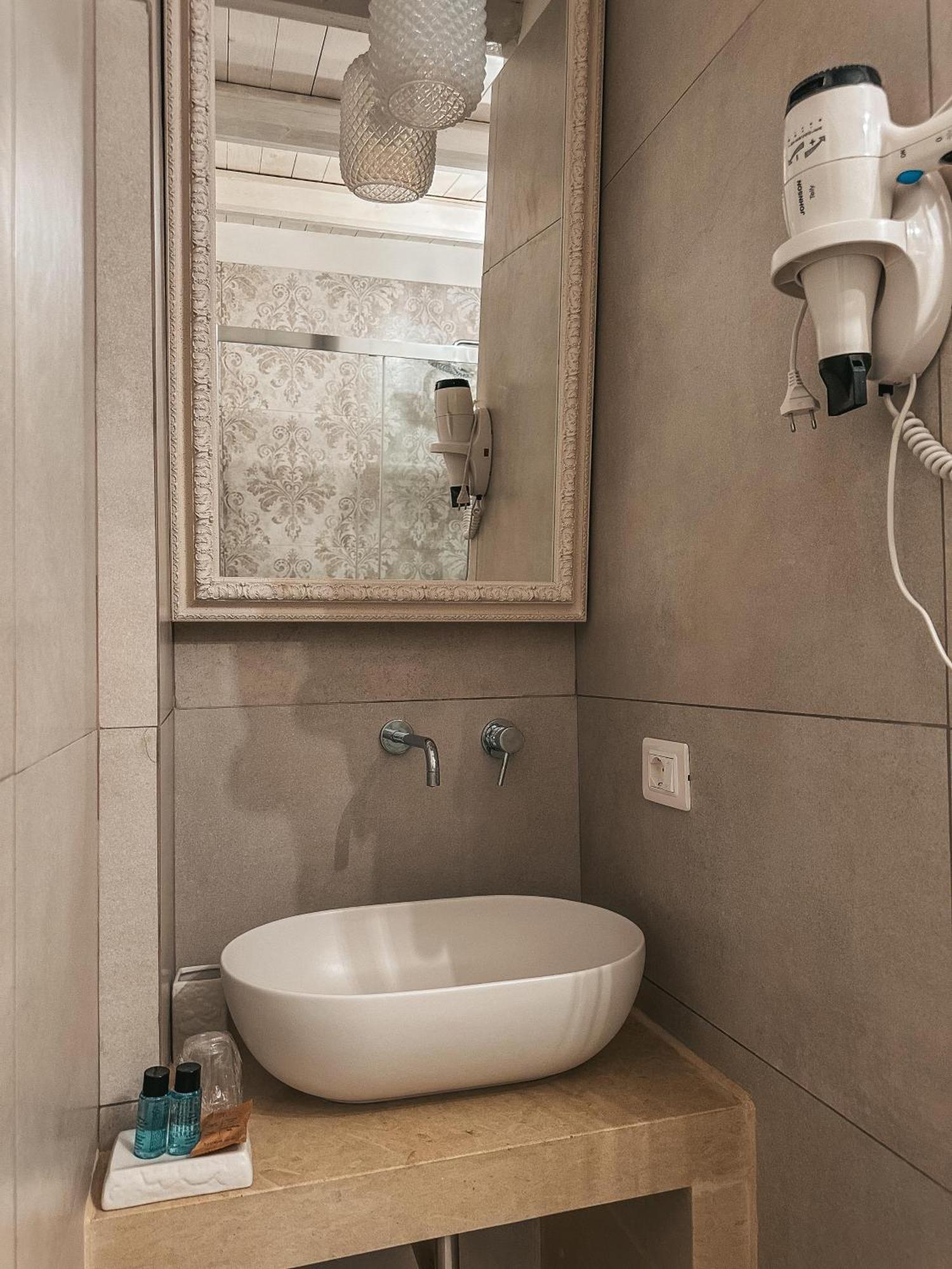 Palazzo Alma Luxury Rooms 카사라노 외부 사진